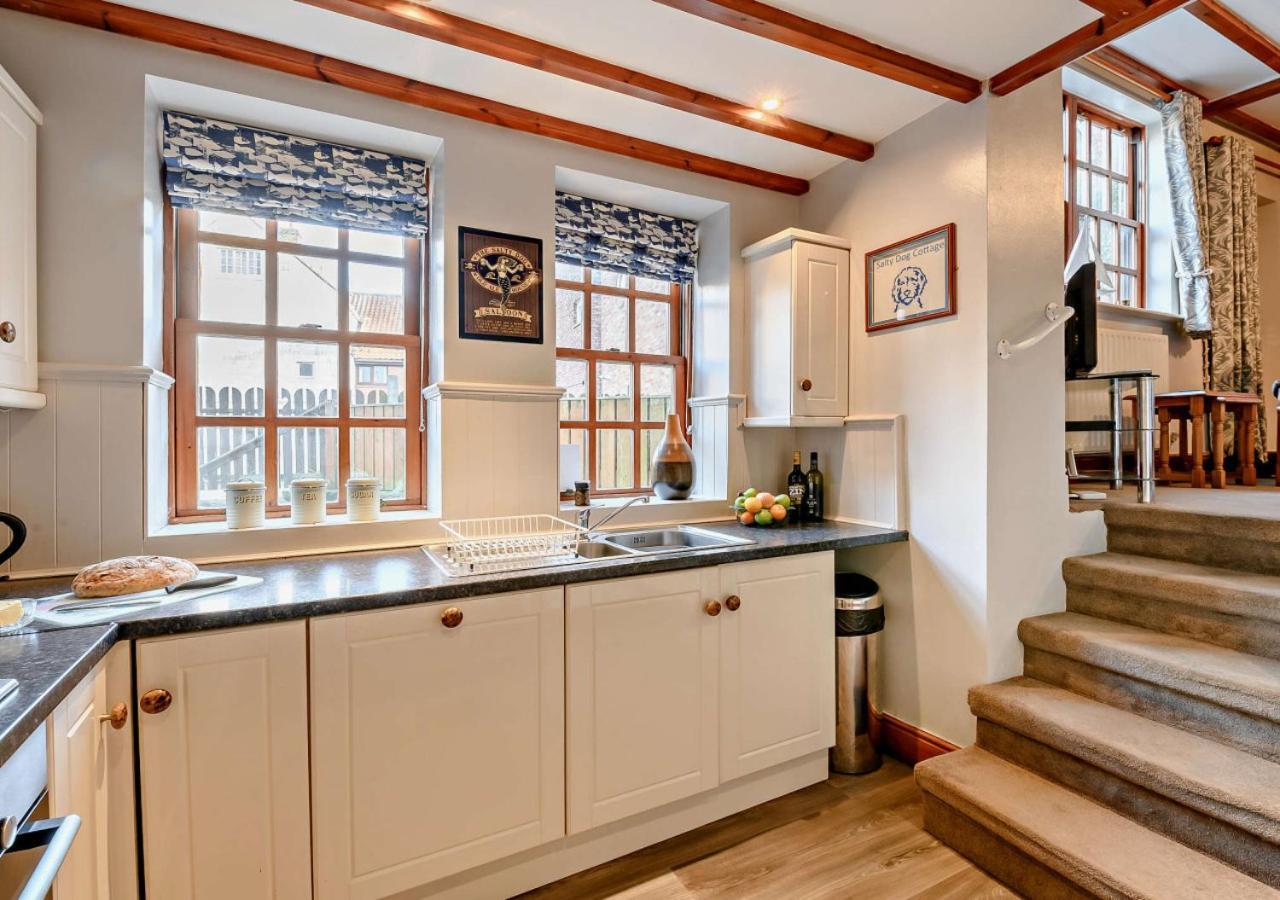 Salty Dog Cottage ويتبي المظهر الخارجي الصورة