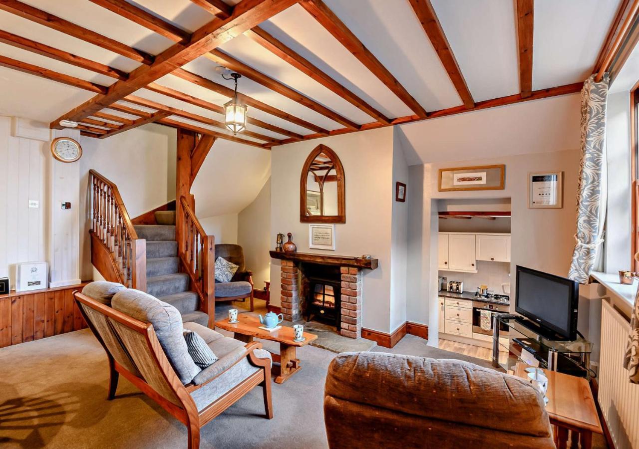 Salty Dog Cottage ويتبي المظهر الخارجي الصورة